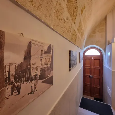 Luna Rossa Bed & Breakfast 3*